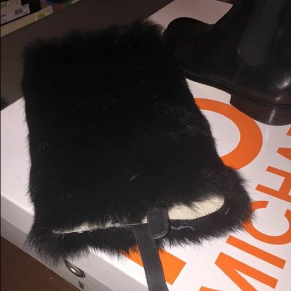 Michael Kors Black Faux Fur Leather Winter Boots - Picture 2 of 4
